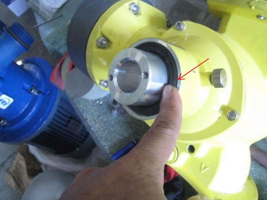 Hướng dẫn xử lý rò rỉ dầu bôi trơn tại núm điểu chỉnh lưu lượng bơm định lượng Milton Roy 18 huong dan xu ly ro ri dau boi tron tai num dieu chinh luu luong milton roy 18