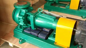 may bom lot nhua flo