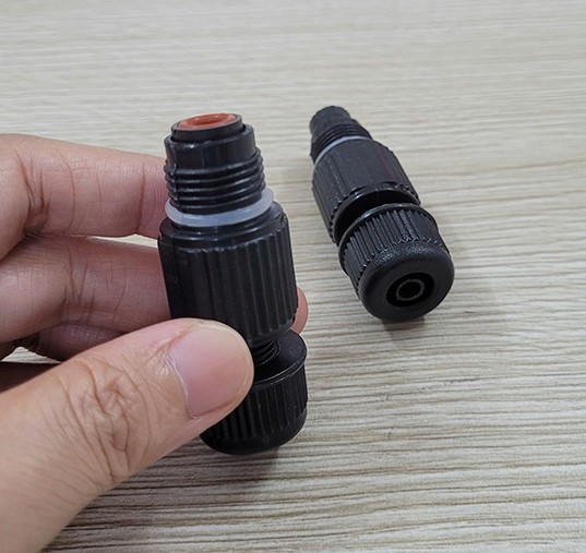 bom-dinh-luong-bluewhite-c6125p-khong-len-nuoc-do-tac-van-hut-xa